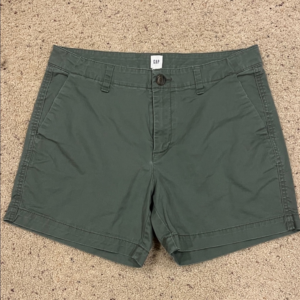 GAP Women’s Olive Green Flat Front Shorts